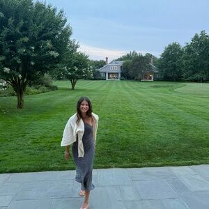 Meet your Posher, Maya